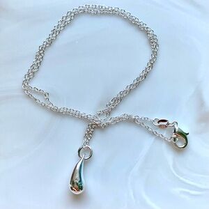 Sterling Silver Teardrop Pendant Necklace - Silver